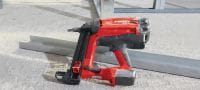 GX 2 Gas-actuated fastening tool Short-stroke gas nailer for metal track Applications 5