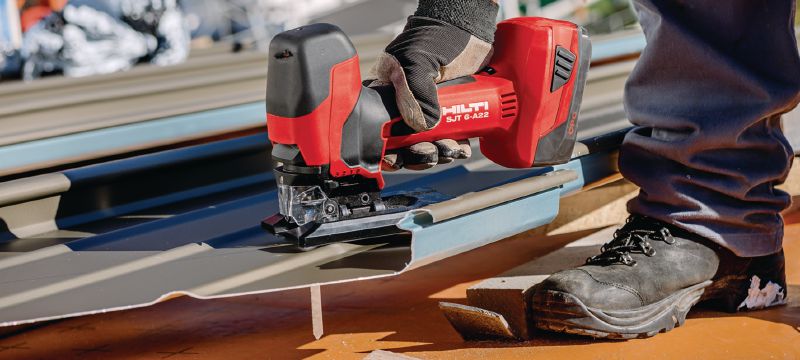 SJT 6-A22 Cordless jigsaw Powerful 22V cordless jigsaw with barrel T-grip for curved cuts above or below the work surface Applications 1