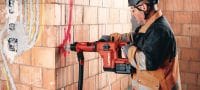 TE 60-22 cordless rotary hammer Powerful and cordless SDS Max (TE-Y) rotary hammer with high power-to-weight ratio for heavy-duty drilling and chiseling in concrete and masonry (Nuron battery) Applications 5