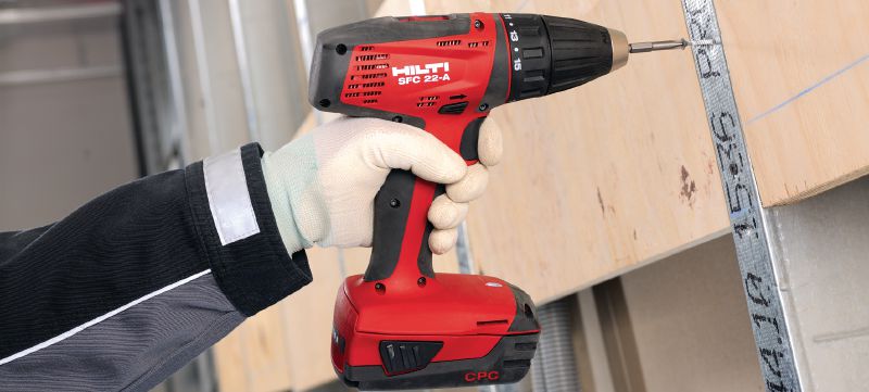 SFC 22-A Cordless drill driver Compact cordless 22V drill driver operated by Li-ion battery with 13 mm keyless chuck for light- and medium-duty applications Applications 1